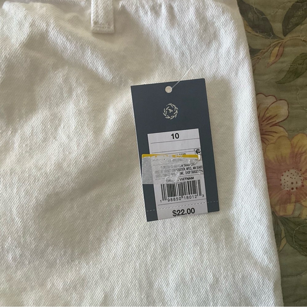 Universal Thread NWT Sailor White High-Rise Cotton Denim Shorts size 10 - Picture 8 of 9